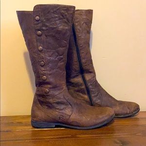 Born leather boots